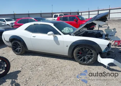 2019 Dodge Challenger R/T Scat Pack z USA, uszkodzony, nr VIN 2C3CDZFJ3KH724029